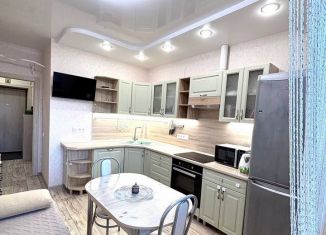 Продам 1-ком. квартиру, 42 м2, Воронеж, проспект Труда, 68