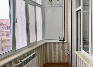 Двухкомнатная квартира на продажу, 48 м2, Махачкала, улица Хаджи Булача, 14В, ЖК Ак-Гёль