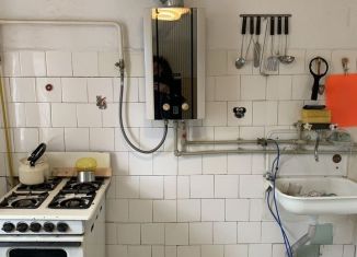 Продается трехкомнатная квартира, 54 м2, Евпатория, Интернациональная улица, 25