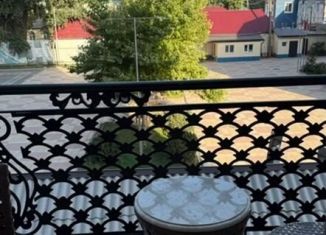 Продаю двухкомнатную квартиру, 70 м2, Дагестан, Хаджалмахинская улица, 41Е