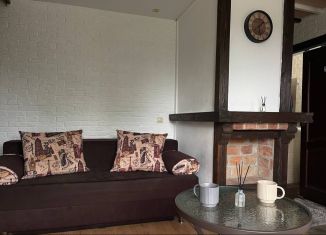 Продается 1-комнатная квартира, 26 м2, Калининград, Ангарская улица, 82