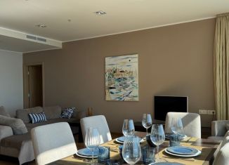 Продам четырехкомнатную квартиру, 160 м2, Сочи, улица Орджоникидзе, 11/1, микрорайон Центральный