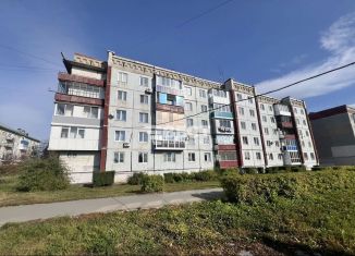 Продается двухкомнатная квартира, 53.4 м2, Белово, 3-й микрорайон, 68