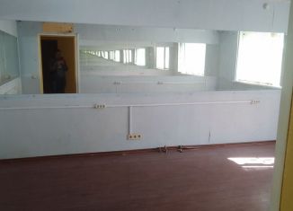 Продаю торговую площадь, 45 м2, Москва, улица Декабристов, 22