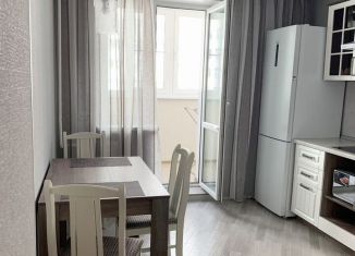 Сдаю 1-ком. квартиру, 41 м2, Владимир, Ставровская улица, 5А