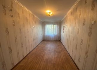 Продажа 2-комнатной квартиры, 45.2 м2, Крым, улица Черфаса, 18