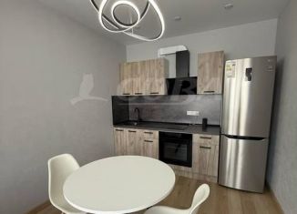 Продаю 1-комнатную квартиру, 40.7 м2, Тюмень, улица Василия Малкова, 12