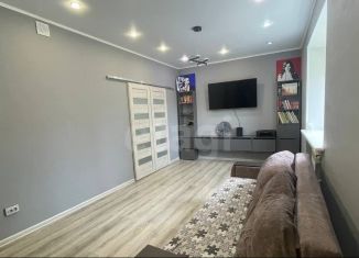 Продается 1-комнатная квартира, 49.2 м2, Тюмень, улица Дружбы, 73