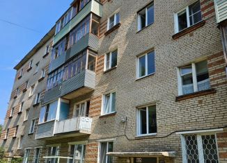 Продажа 2-ком. квартиры, 45.5 м2, Серпухов, Российская улица, 46