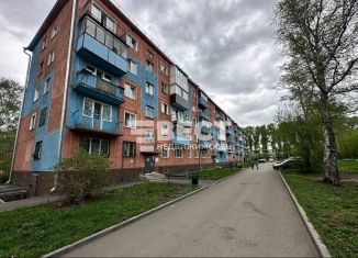 Продаю двухкомнатную квартиру, 43 м2, Полысаево, улица Крупской, 110