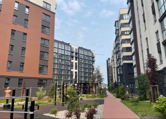 Продам 2-комнатную квартиру, 61.9 м2, Калининград