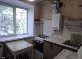 Продаю 2-комнатную квартиру, 42 м2, Арзамас, улица 50 лет ВЛКСМ, 26