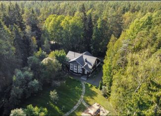 Сдам дом, 333 м2, Санкт-Петербург, 1-я Дачная улица, 57