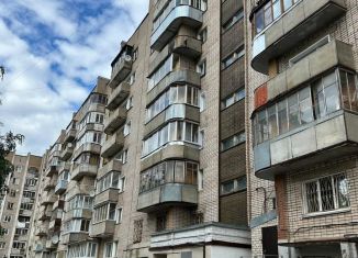 2-комнатная квартира на продажу, 44.7 м2, Киров, улица Защитников Отечества, 37