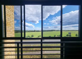 Сдается двухкомнатная квартира, 66.2 м2, деревня Мокшино, Солнечная улица, 84к3