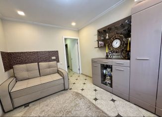 Продается 3-ком. квартира, 62 м2, Таганрог, улица Чехова, 340