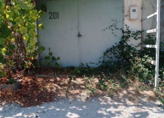 Продам гараж, 18 м2, Геленджик, улица Фадеева, 50