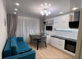 Продаю 2-ком. квартиру, 60 м2, Тобольск, микрорайон 7А, 21А