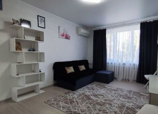 Двухкомнатная квартира на продажу, 40 м2, Ейск, улица Плеханова, 9/4