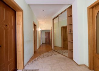 Продается четырехкомнатная квартира, 208.1 м2, Ставрополь, улица Мира, 307, микрорайон № 6