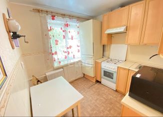 Сдам 2-ком. квартиру, 42 м2, Республика Башкортостан, улица Салавата, 15/1