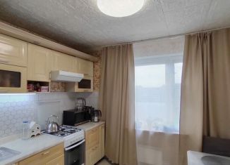 Продаю 4-ком. квартиру, 99.6 м2, Казань, улица Юлиуса Фучика, 133