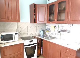 Сдаю в аренду однокомнатную квартиру, 36 м2, Мурино, Оборонная улица, 2к4