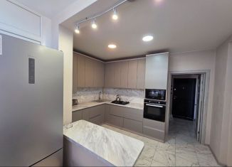 Продается 1-ком. квартира, 38 м2, Крым, проспект Победы, 91