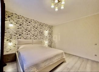 Продам трехкомнатную квартиру, 100.6 м2, Тюмень, Калининский округ, улица Мельникайте, 136к1