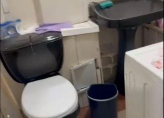 Сдается двухкомнатная квартира, 66 м2, Алдан, улица 10 лет Якутии, 42