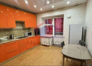 Сдается трехкомнатная квартира, 85 м2, Старый Оскол, микрорайон Степной, 26