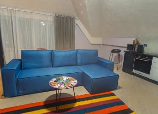 Сдам двухкомнатную квартиру, 85 м2, Махачкала, Заморская улица, 2