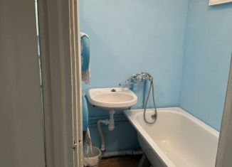 Продам двухкомнатную квартиру, 44 м2, Псков, улица Труда, 39