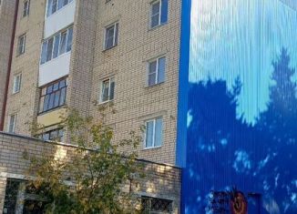 Двухкомнатная квартира на продажу, 49 м2, Златоуст, улица имени М.С. Урицкого, 11Б