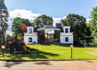 Продается дом, 720 м2, Санкт-Петербург, улица Корякова, 32, муниципальный округ Шувалово-Озерки