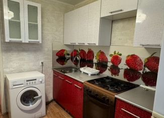 Сдам в аренду 1-комнатную квартиру, 32 м2, Республика Башкортостан, улица Сазонова, 16