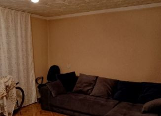 Сдам 4-ком. квартиру, 74 м2, Губкин, улица Лизы Чайкиной, 4