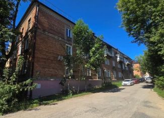 Продается 2-ком. квартира, 45 м2, Смоленск, улица Твардовского, 10А