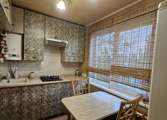 Продам 2-ком. квартиру, 44 м2, Воронеж, улица Космонавтов, 50