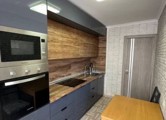 Двухкомнатная квартира в аренду, 60 м2, Севастополь, проспект Октябрьской Революции, 56Б