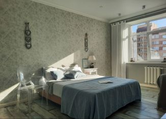 Продам 3-комнатную квартиру, 96 м2, Оренбург, ЖК Сиреневый Квартал, улица Поляничко, 4/1