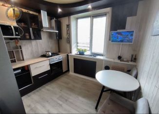 Продается 2-комнатная квартира, 50 м2, Череповец, Первомайская улица, 64