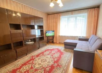 Продается 4-ком. квартира, 67.7 м2, Удмуртия, Школьная улица, 7