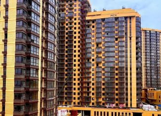 Продам 1-ком. квартиру, 40 м2, Ростов-на-Дону, улица Ларина, 45с8