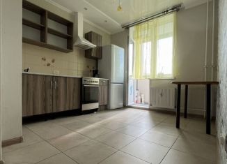 Продаю 1-комнатную квартиру, 32 м2, Мурино, улица Шувалова, 15, ЖК Краски Лета