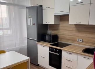 Сдается в аренду 1-ком. квартира, 37 м2, Республика Башкортостан, Коммунистическая улица, 109