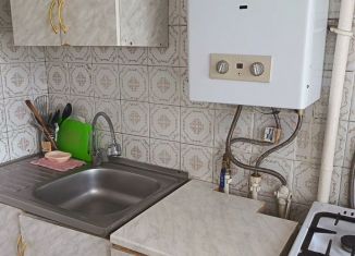 Сдаю в аренду трехкомнатную квартиру, 61 м2, Республика Башкортостан, улица Нагуманова, 27А