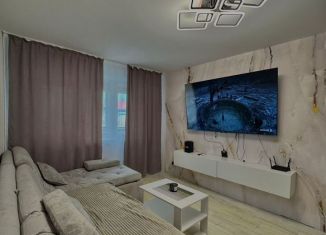 Сдам 2-ком. квартиру, 47 м2, Междуреченск, проспект Строителей, 18