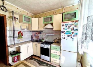 Продается двухкомнатная квартира, 52.3 м2, Старый Оскол, улица Свердлова