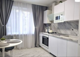 Сдаю в аренду 3-ком. квартиру, 70 м2, Ростов-на-Дону, Коммунистический проспект, 34/1